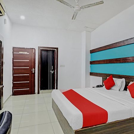 Oyo 11649 Hotel Mahima Gandhinagar Exterior photo